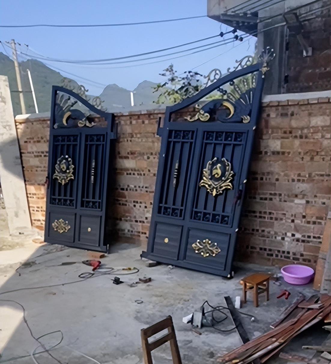 实体店老板哭,实体店老板嚎啕大哭视频