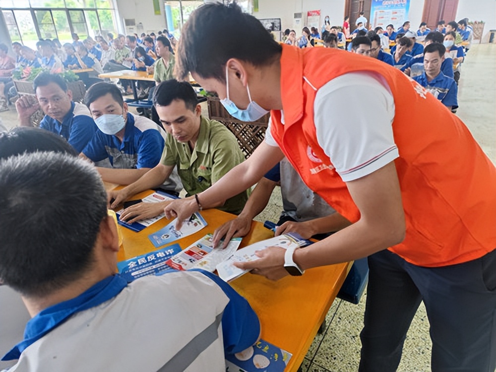 社区开展禁毒宣传进企业活动简报,共建平安家园禁毒宣传