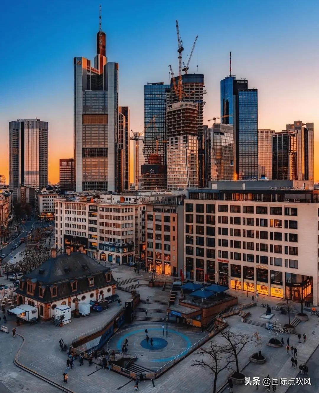 德国战败后为什么崛起这么快,德国战败后为什么又崛起了