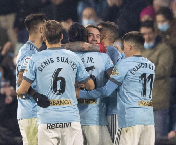 一场2比0让武磊收获3项第一,武磊60分钟被打视频