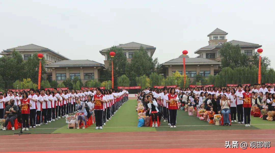 以爱之名育心成长主题活动,成人礼仪式学校举办