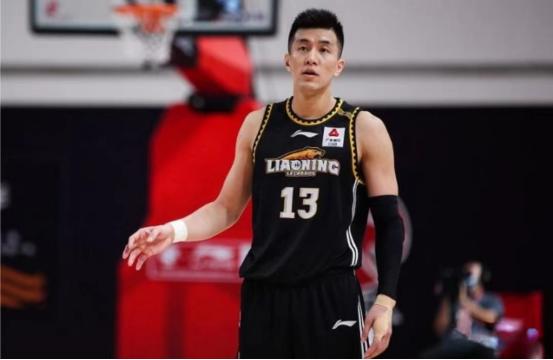 四年来辽宁男篮夺冠历程,辽宁队夺冠四年一轮回