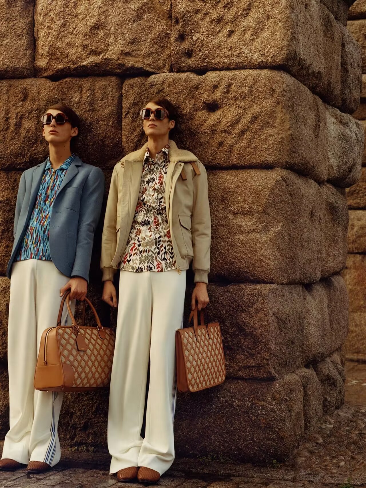 全网在找的Loewe2015男包