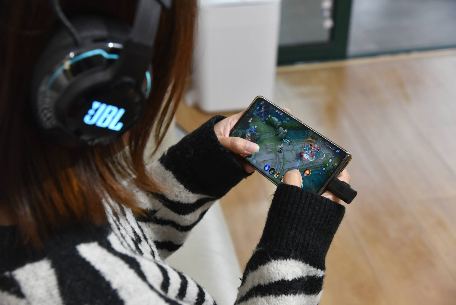 jblquantum100娓告垙鑰虫満娴嬭瘎,鏃犵嚎鑰虫満鐢电珵鑰虫満