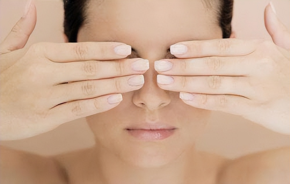 每天用神仙水敷脸,人手一支的神仙水