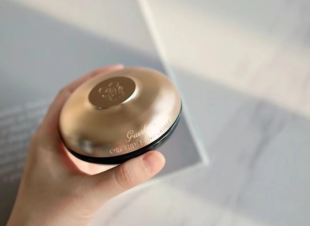 秋冬30岁用什么面霜比较好,过了三十岁女人该用什么护肤品