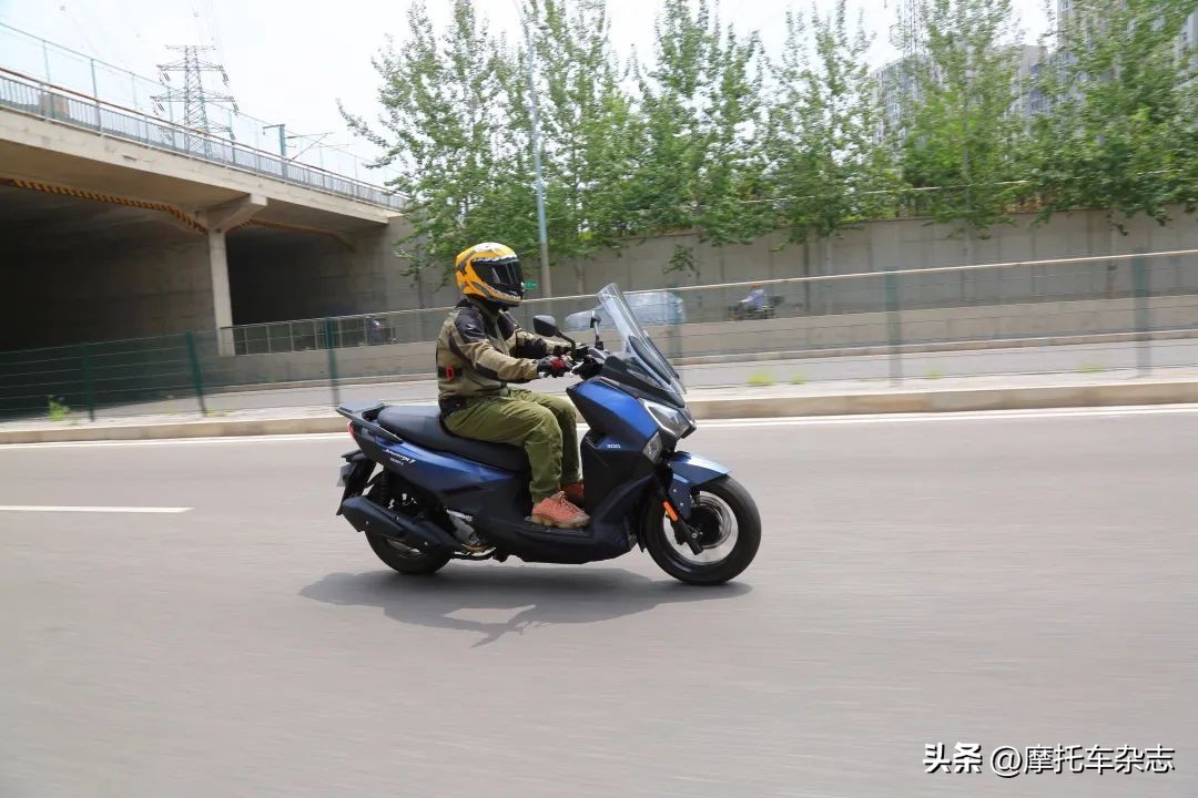 舒适轻松又有劲儿试驾三阳joymax,三阳joymaxz这车怎么样