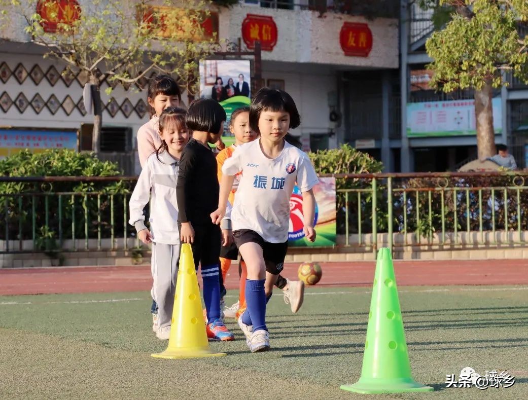 少年当自强足球,少年当自强篮球操