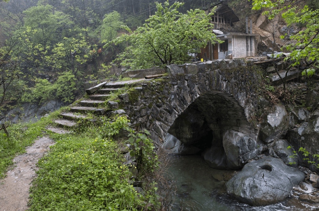 高高的紫云山,我们的青春故事曾在这里演绎