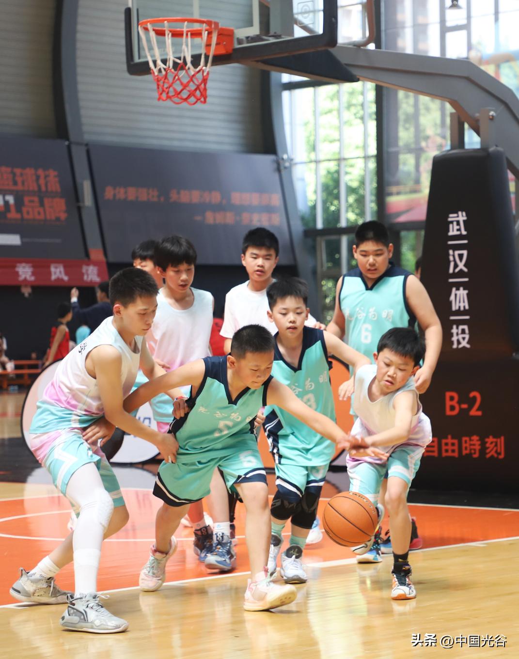 武汉光谷汤逊湖学校篮球队,武汉光谷二初篮球队