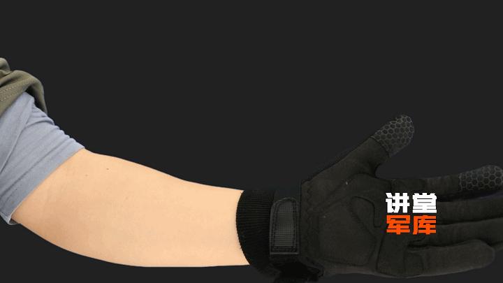 中国军队有战术手套吗,现役配发的战术手套