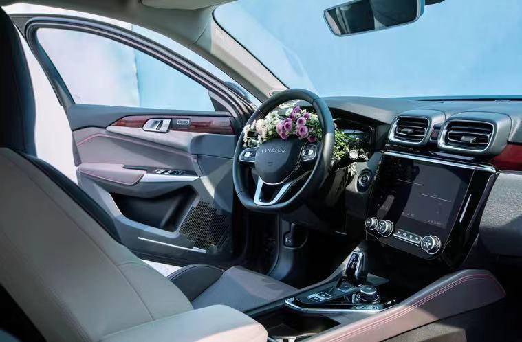 情人节女朋友要送花送什么,情人节给女朋友送花时说些什么