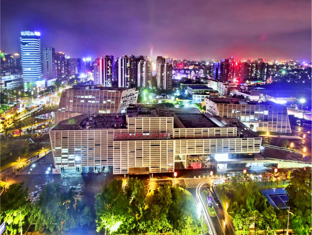 东莞城市学院citywalk,来东莞读书