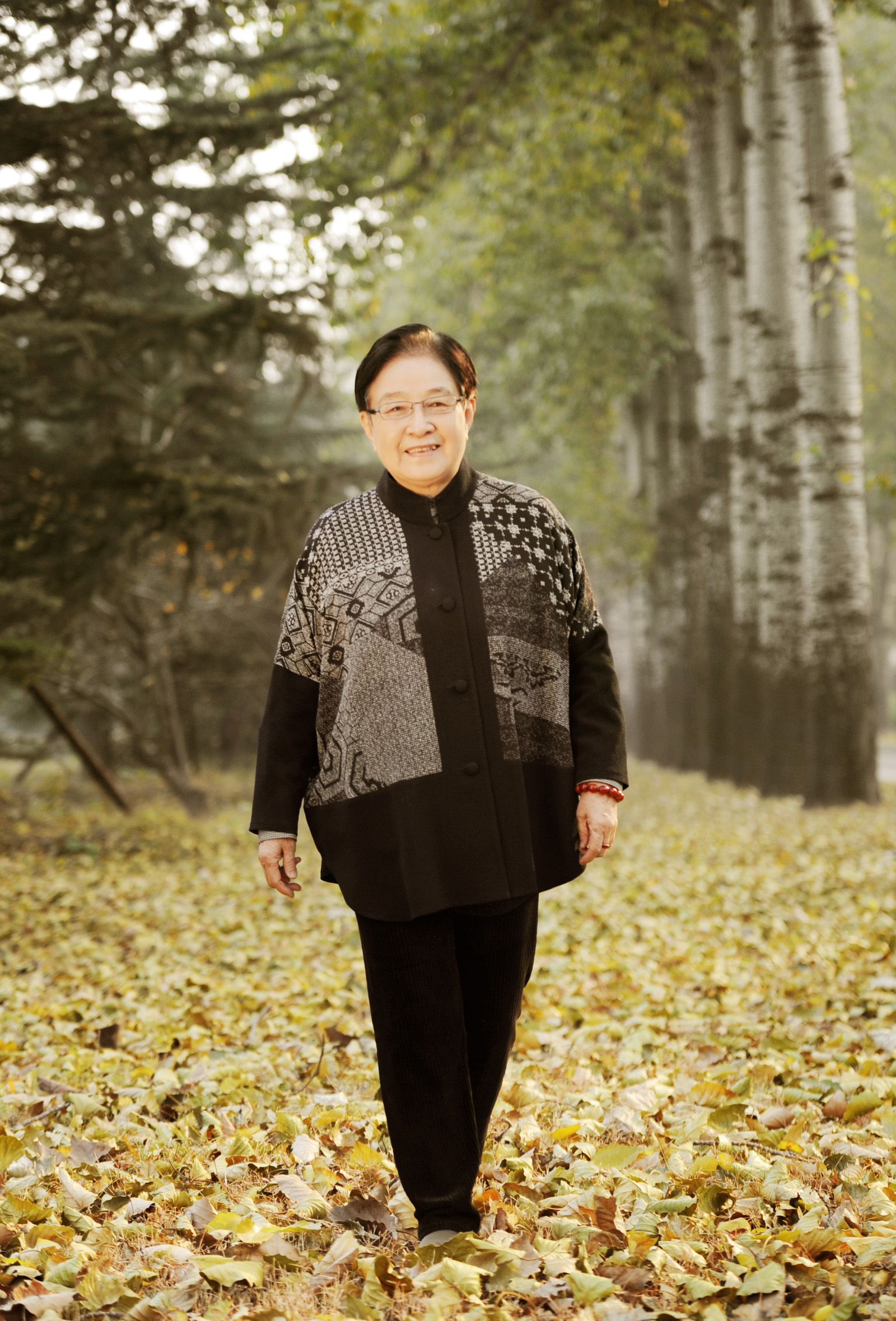 谷建芬老公追悼会,作曲家谷建芬晚年