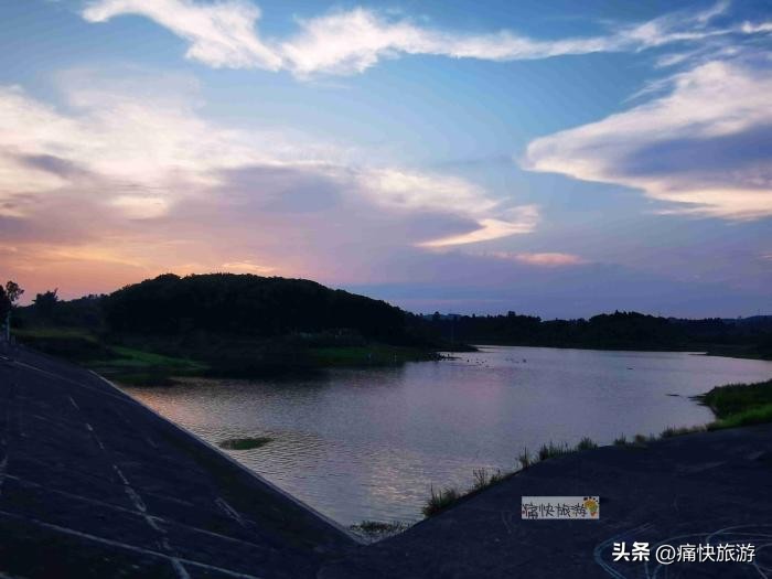 自贡看日落的好地方,自贡夜景打卡景点