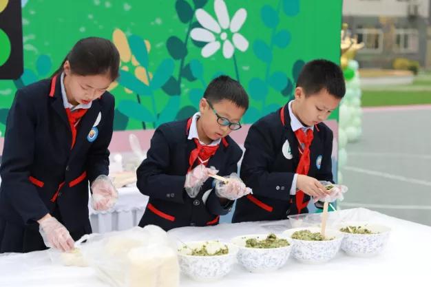 教育温暖的瞬间,一分钟看懂成都教育