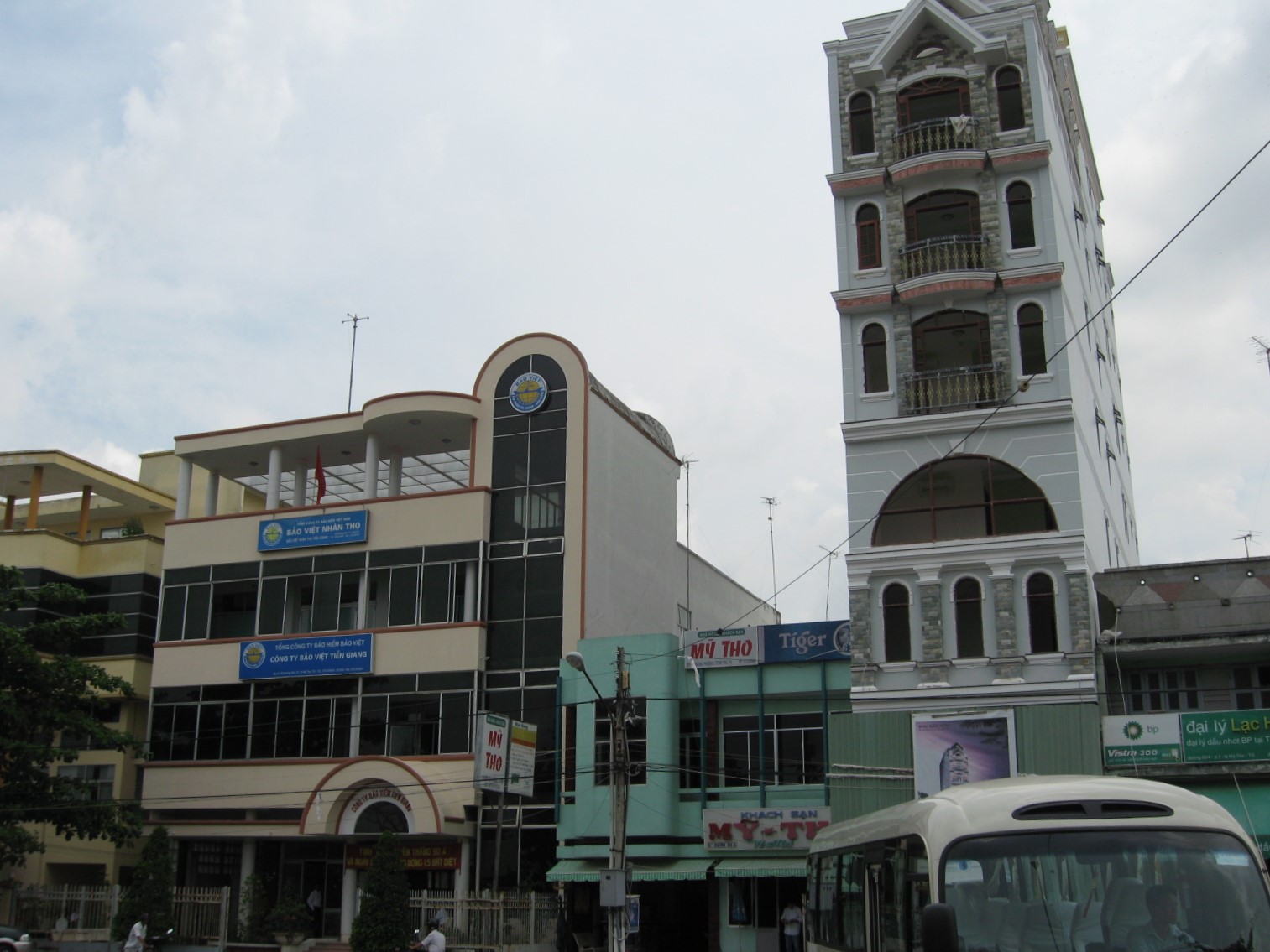 以前的西贡市和现在的胡志明市 (柬埔寨西贡和越南西贡)