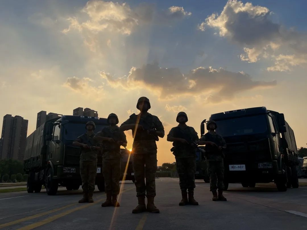 了不起的中国军人丨二十大代表向跃东：一路风驰电掣，只因心中有梦