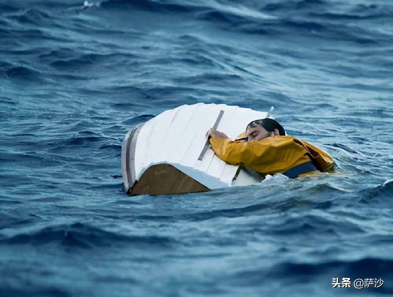 游轮抢劫案23人被杀,海盗抢劫杀害船员