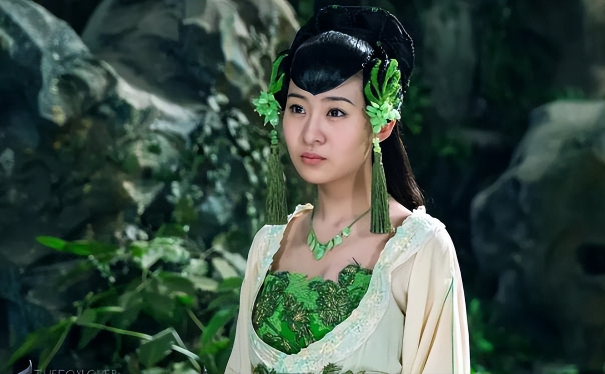 杨颖王楚然任敏霸屏,任敏新造型齐刘海