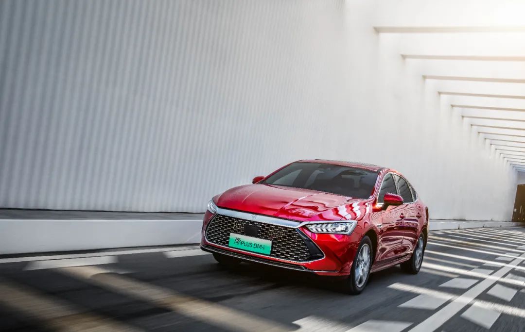 10万最建议买的混动,10万买插电混动