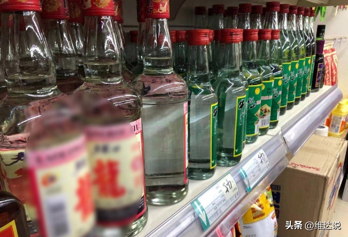 牛栏山百年为什么有便宜的有贵的,牛栏山一年卖8亿