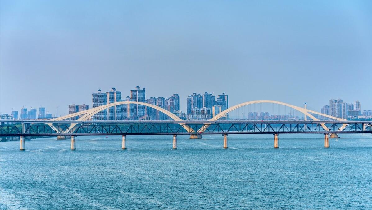 中国跨海跨江跨河桥梁世界第一,中国建的高难度桥梁