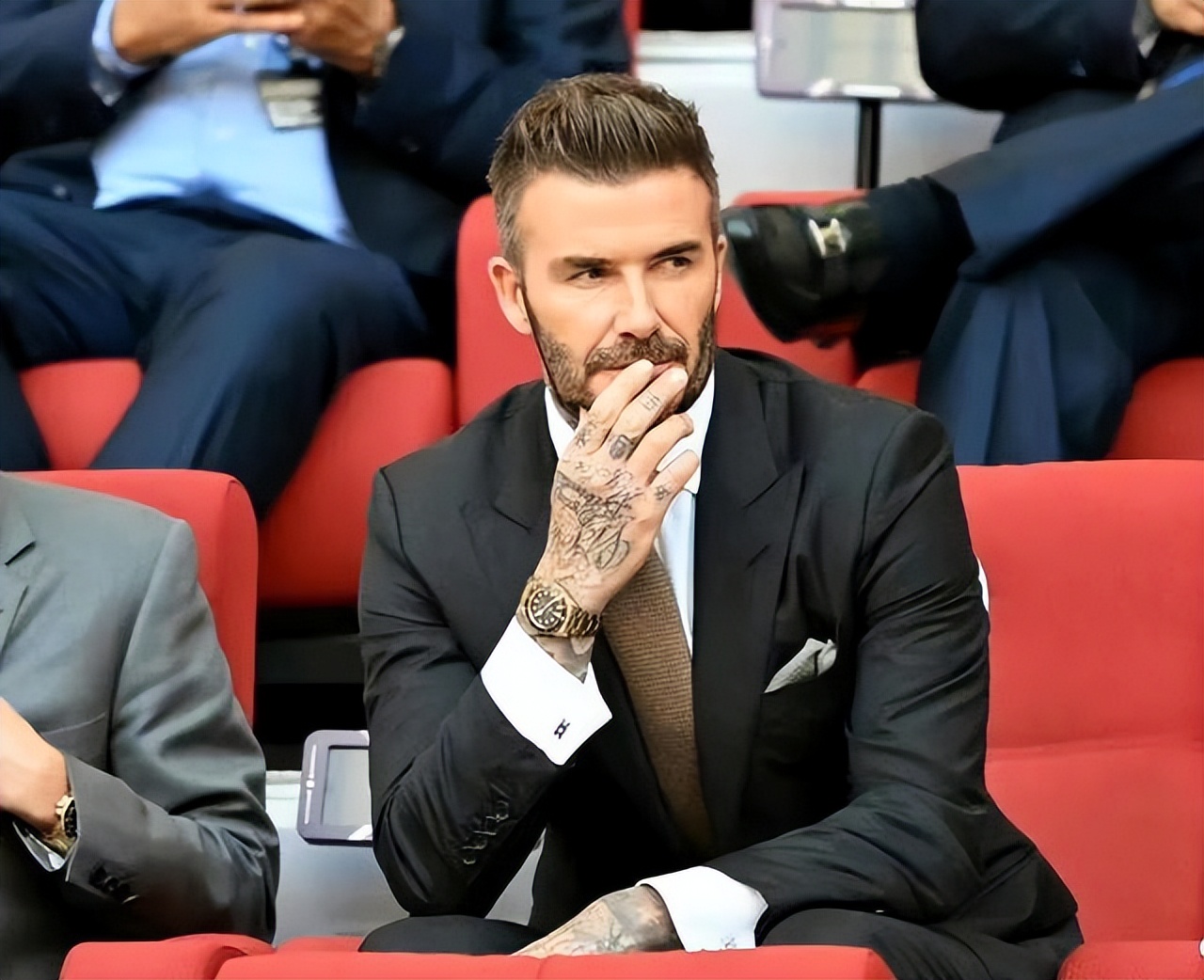 贝克汉姆47米,贝克汉姆小7多大