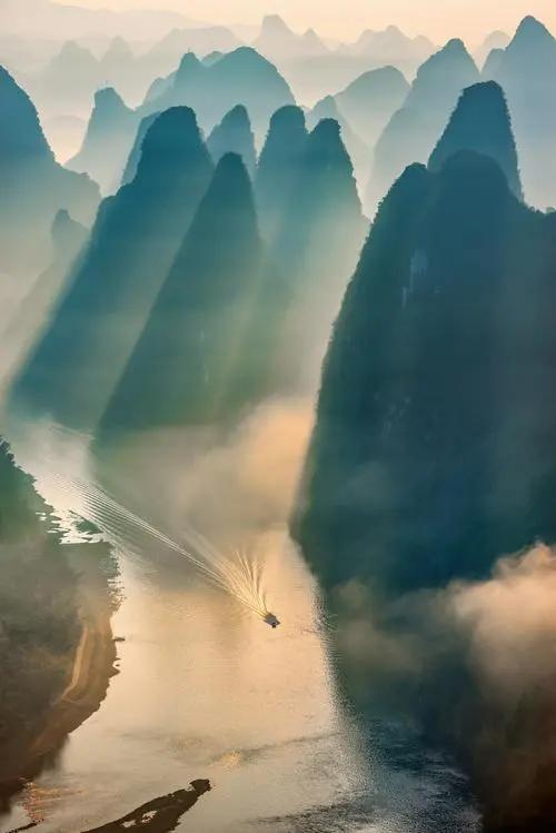 苍茫缥缈,天苍苍野茫茫的诗句唯美简短