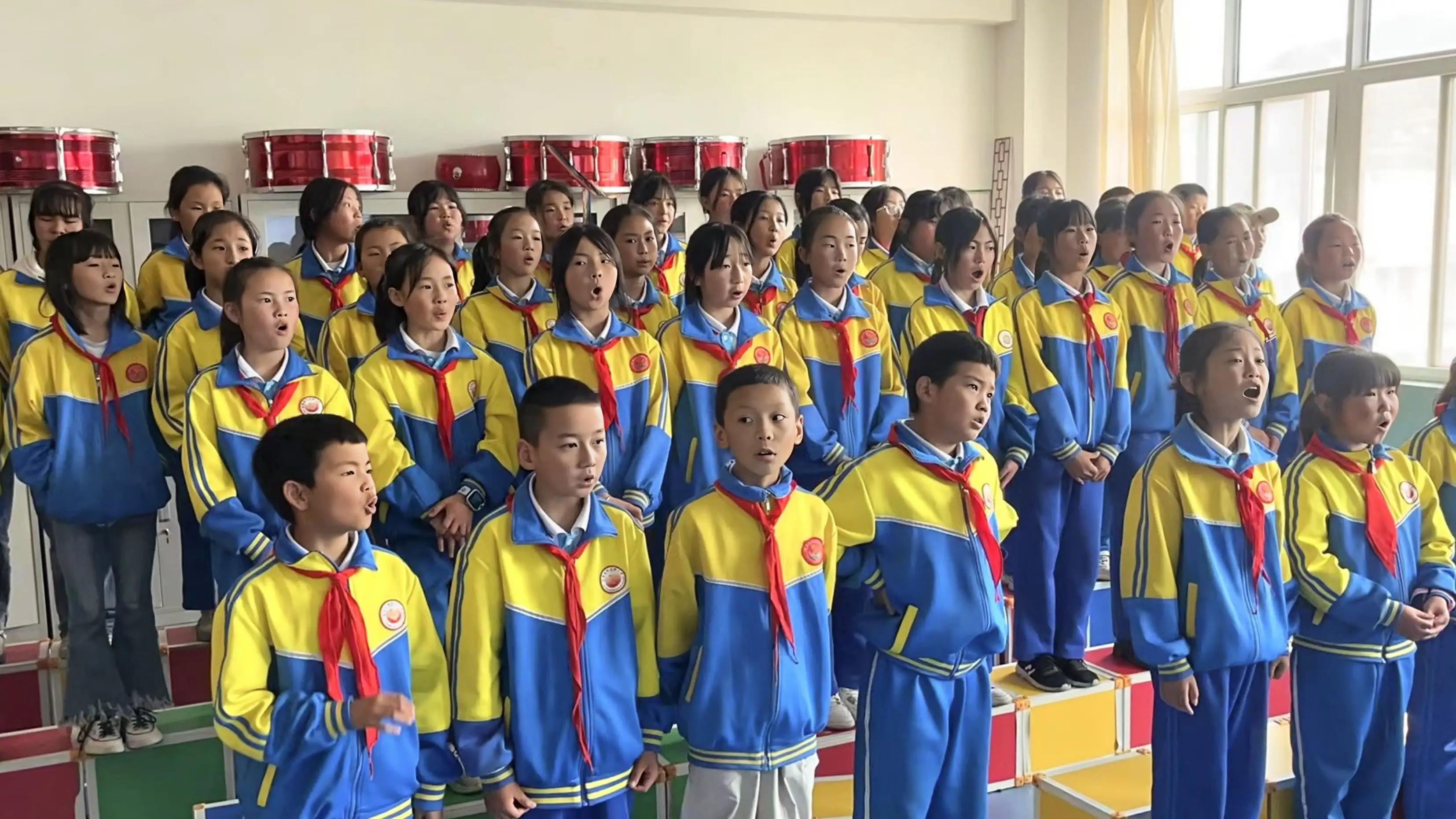 鍗冮噷缁撶紭,鎯呯郴鏁欒偛绛戞ⅵ鏈潵