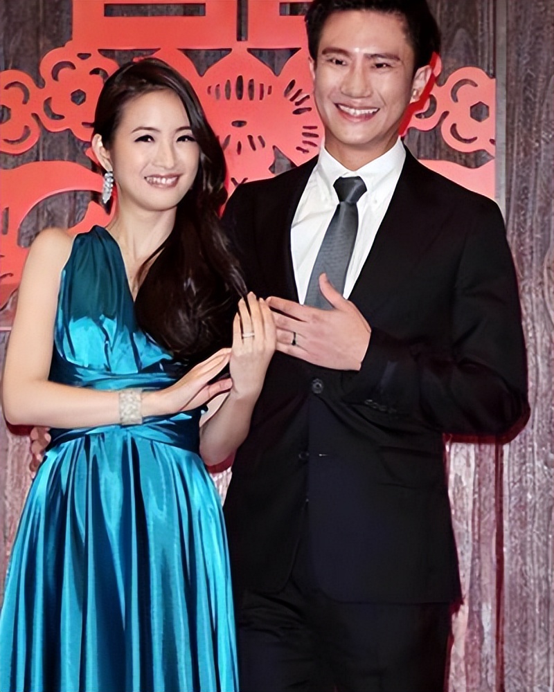 林依晨程又青李大仁大结局,林依晨陈柏霖采访