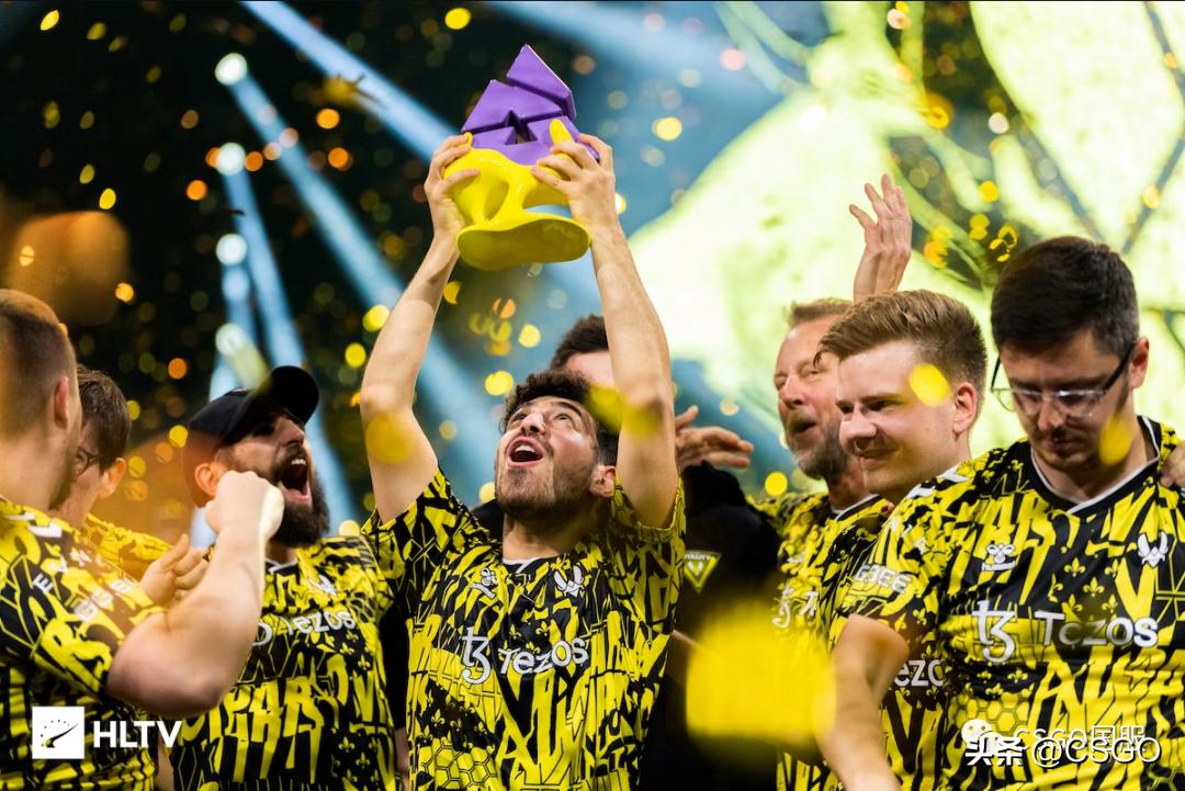 vitality巴黎夺冠球星卡,阿杜major五冠