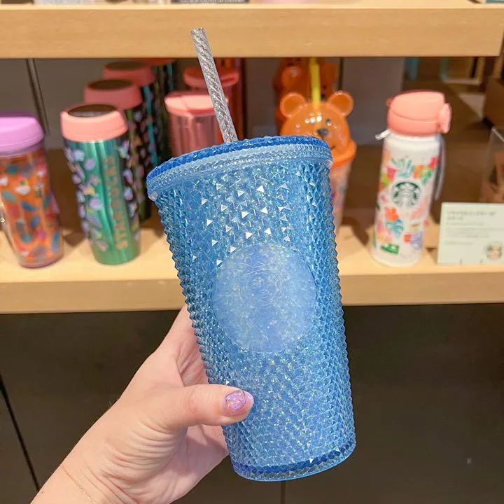 星巴克专场！杨幂上花少当见面礼，与匡威合作的断货系列再次上线