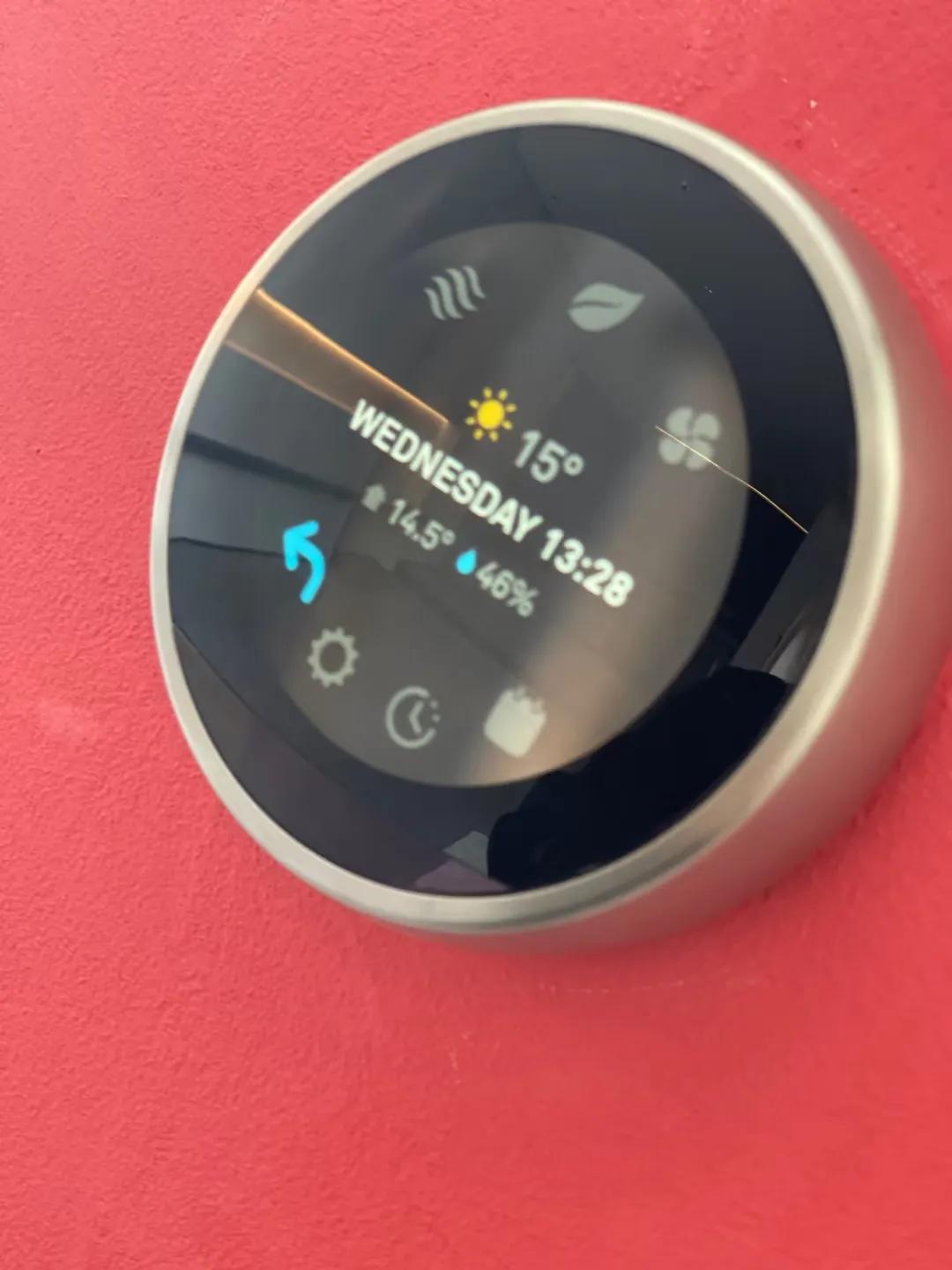 不会吧不会吧,现在还有人在装空调和地暖?