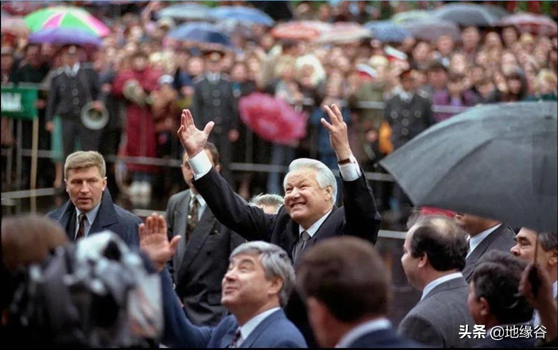 16年，最短命的加盟共和国