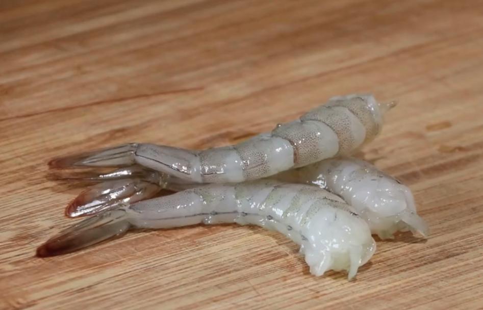 既能补水又能保护视力的食物,保护视力多吃含有什么的蔬菜呢