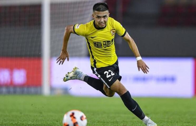 男足艾菲尔丁最新消息,艾菲尔丁闷闷不乐