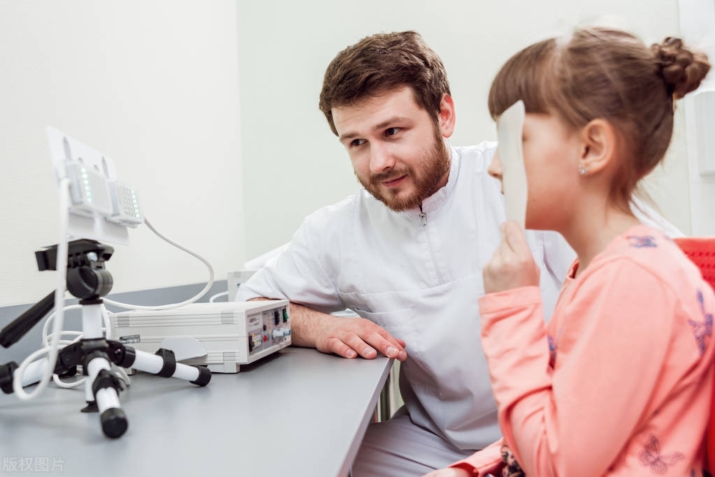 孩子视力表正常验光轻度近视,学生轻度近视怎样处理