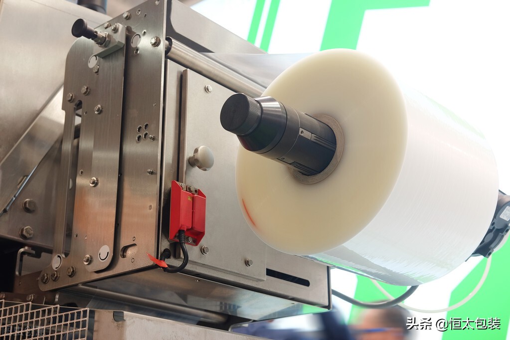 自动封切热收缩膜包装机调试方法,热封膜自动包装机是密封的吗