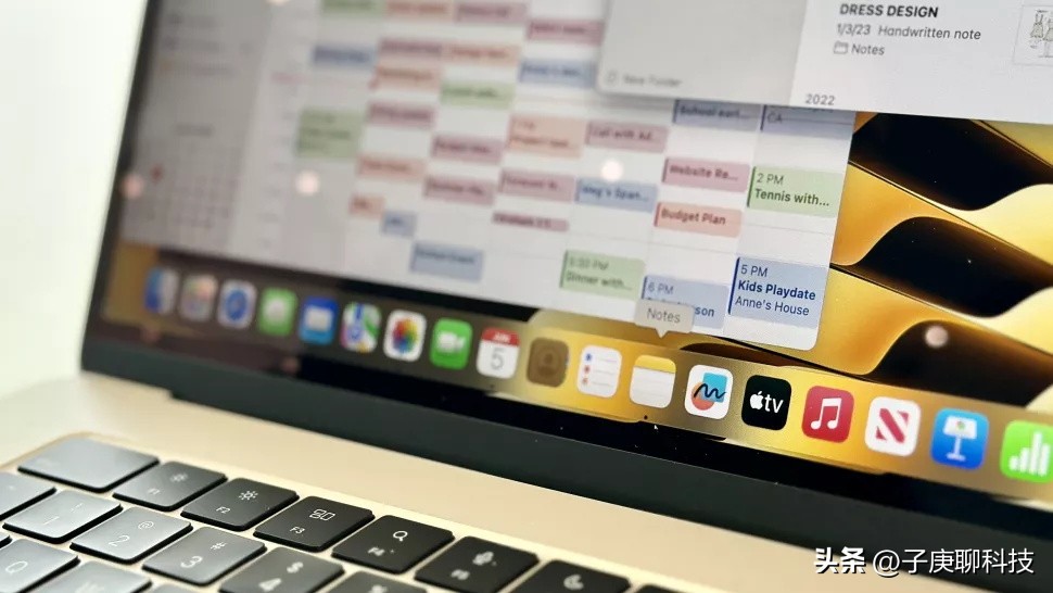 macbookair15英寸屏幕刷新率,macbookair15寸屏幕素质