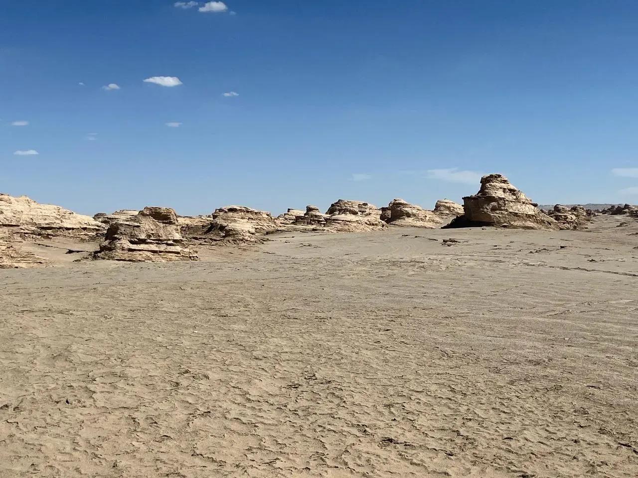 青甘大环线之旅~网红U型公路、大柴旦翡翠湖、恶魔之眼