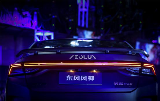 10万年终奖买国产运动车，居然能买到剪刀门？