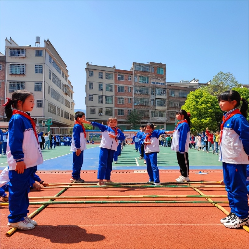南康赤土民族小学,南康区赤土民族中心小学六年级