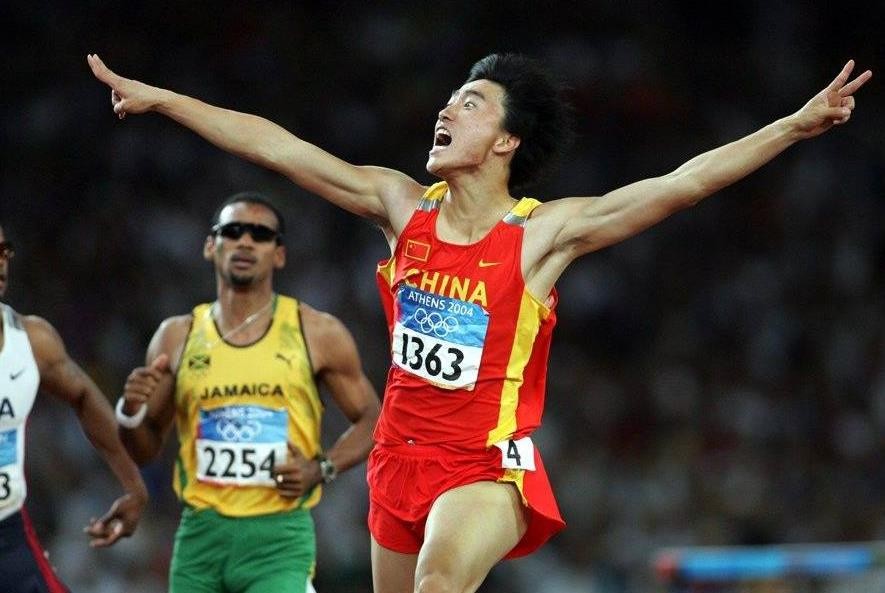 亚洲飞人刘翔现在干什么,现在才知道刘翔当年有多厉害