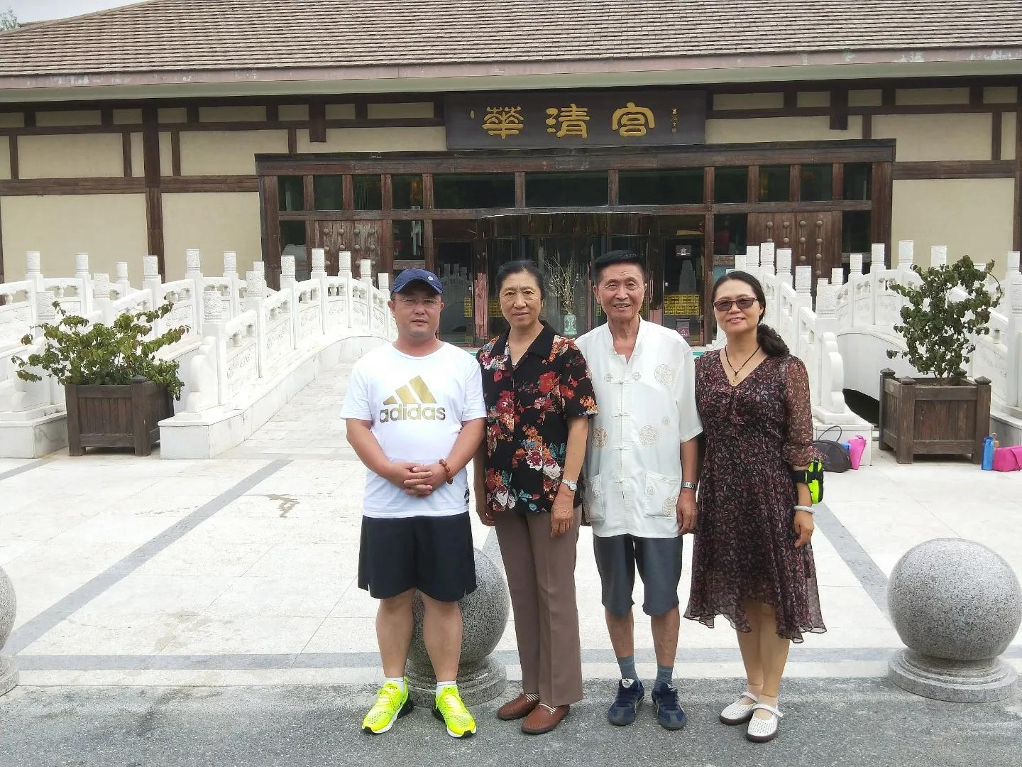 我和岳父岳母游唐风