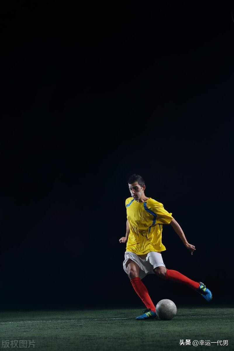 恒大足球队现在队员名单,恒大足球队员最新信息