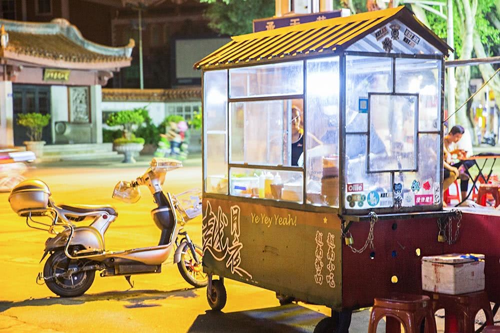 适合新手成本低的街边小吃,街边小吃利润最高最火爆的