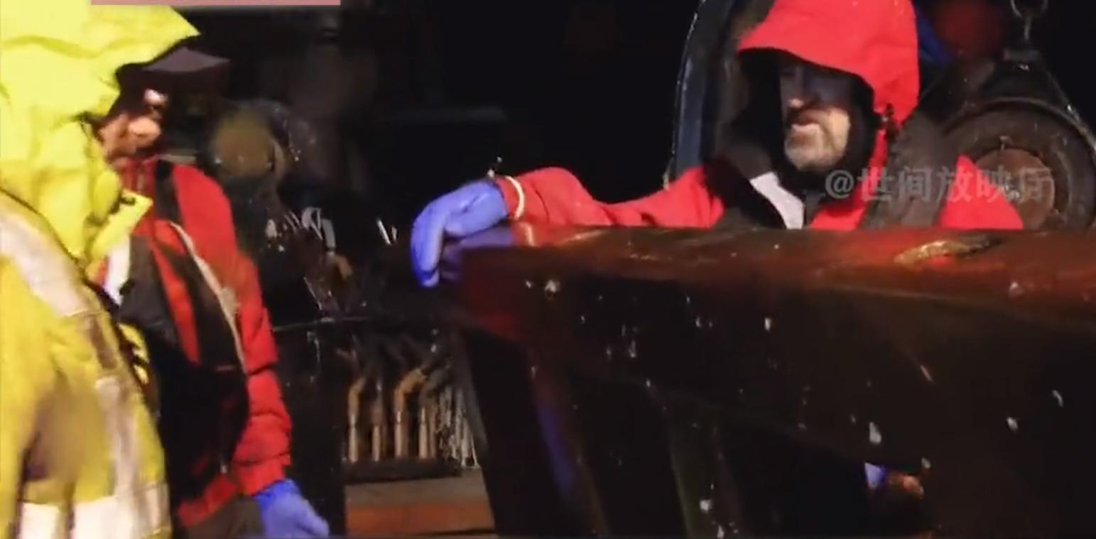 出海捕蟹人工资多少,出海捕鱼捞海鲜收入多少钱