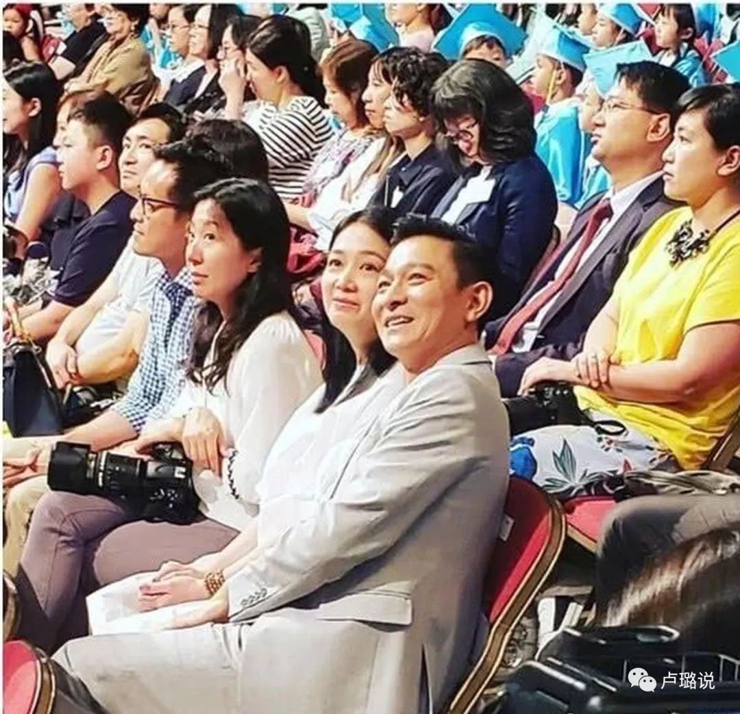 天王隐藏的“大老婆”，把持20亿财产，一生不婚不育，图的是啥？