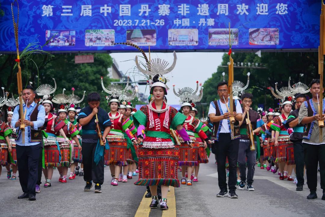 超震撼走秀场面,村超民族走秀完整版